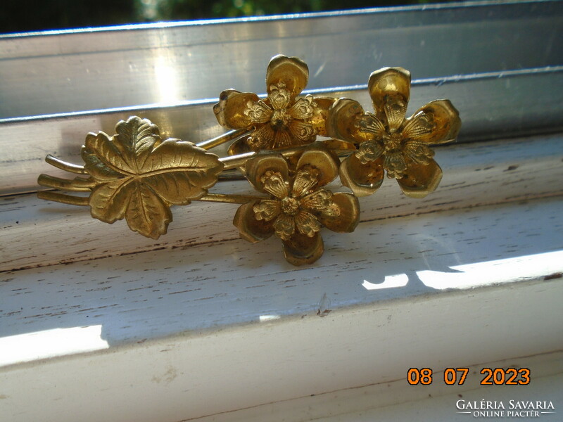 Ormolu fire-gilded antique floral brooch
