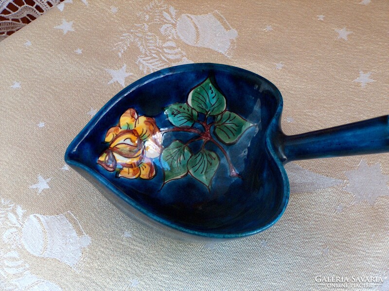 German majolica ladle, ladle, leaf-shaped, hand-painted, flawless, rose pattern