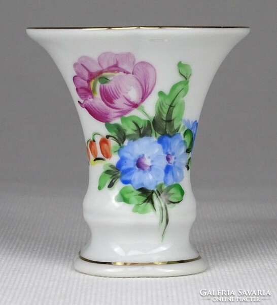 1N499 Herend porcelain violet vase with old flower pattern
