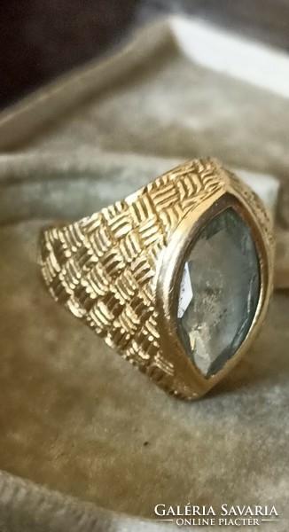 18 K arany akvamarin haványkék köves gyűrű szövet nyomat mintával