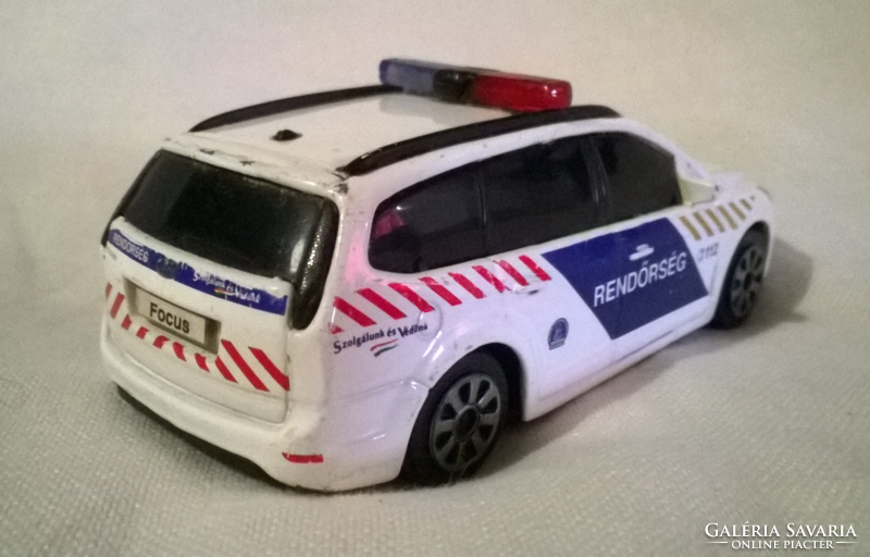 Burago ford focus combi police model car 1/43