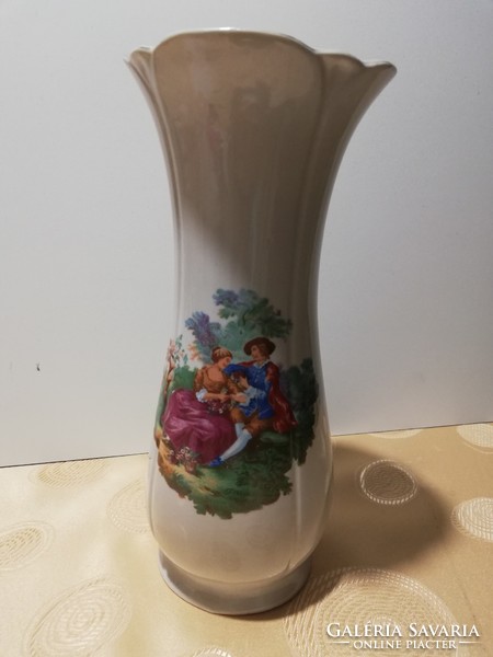 Szép festésű és kivitelezésű, barokk váza, 25 cm magas