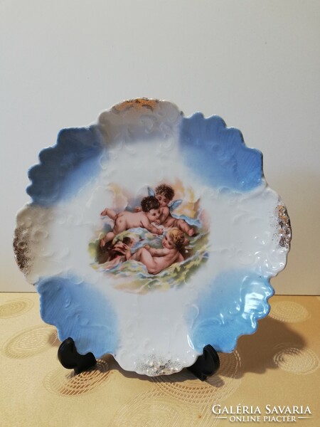 Baroque decorative plate with putt 1., in excellent condition