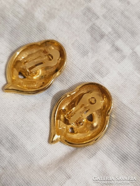 Retro clip earrings