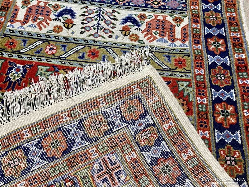 Special Berber carpet 438x99 cm