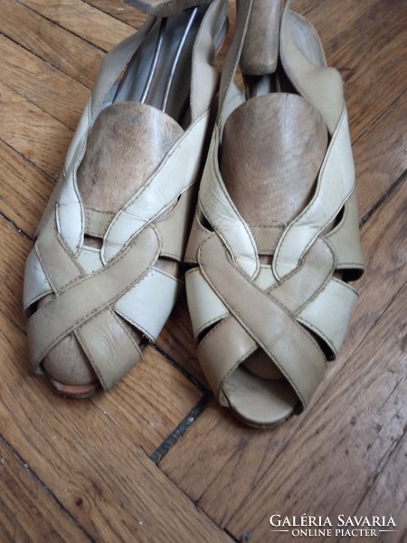 41 retro women's sandals