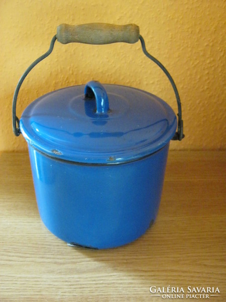 Bonyhádi enameled wooden jug with lid, old nostalgia piece of farmhouse decoration - damaged