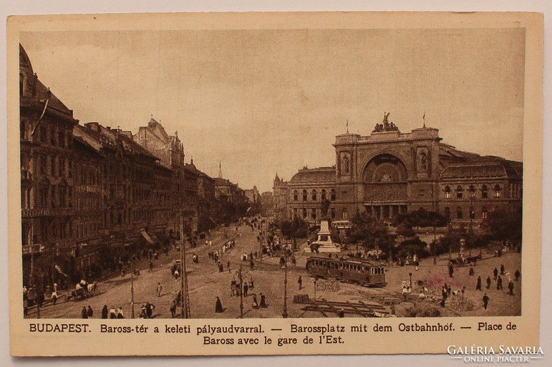 Budapest baross-tér with the eastern railway station postcard - postal clean