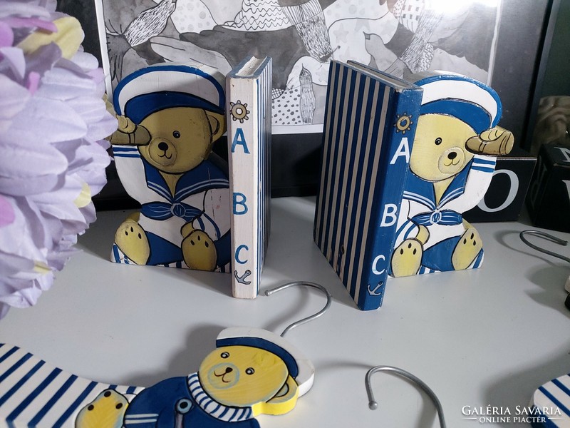 Sailor teddy bear set, a pair of hand-painted bookends and 3 children's coat hangers
