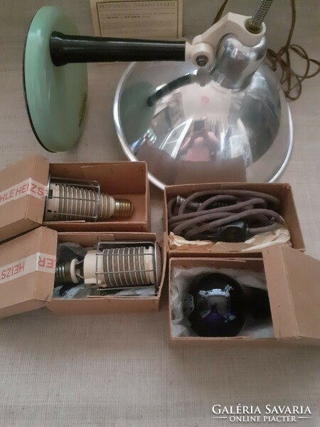 Vintage melegítő hősugárzó lámpa alkalmas más gyógyító kezelésekre is saját dobozában leírással