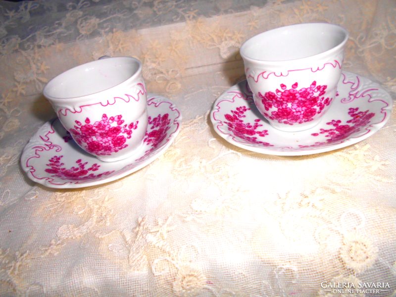 2 Raven House coffee cups + saucers (feathered pattern)