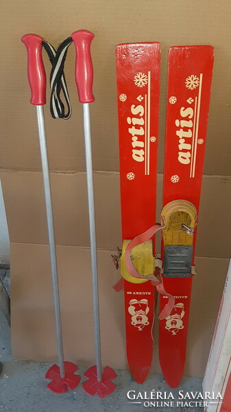 Retro children's skis artis brand - with small defects