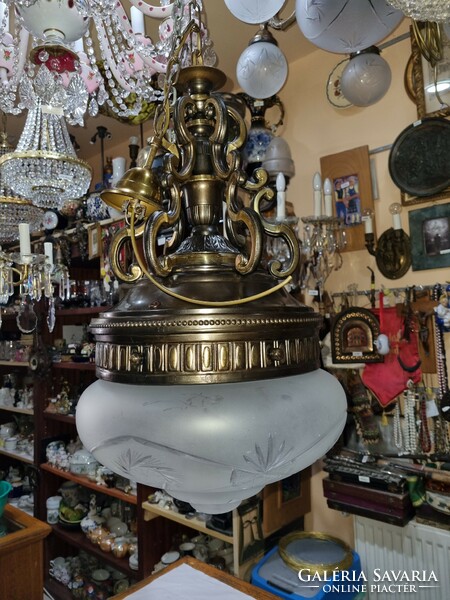 Old renovated crystal bulb pendant lamp
