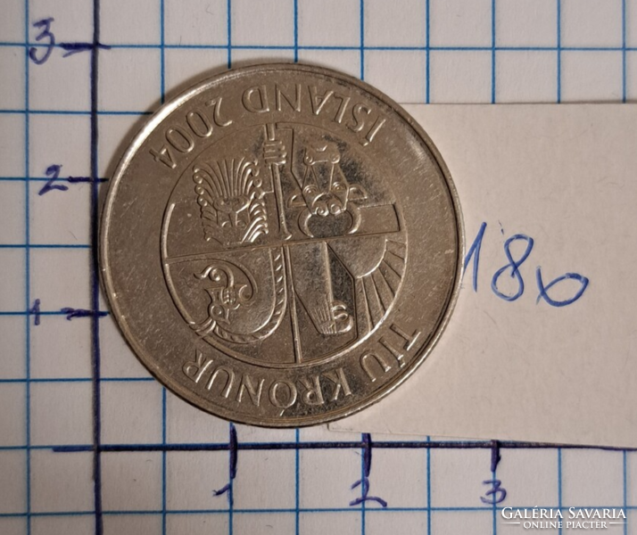 Iceland 10 kroner 2004. (180)