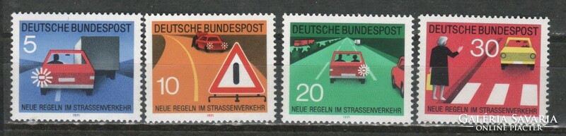 Postatiszta Bundes 0432 Mi 670-673       2,20 Euró