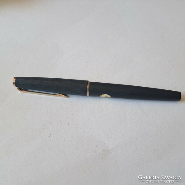 Montblack fountain pen with gold nib