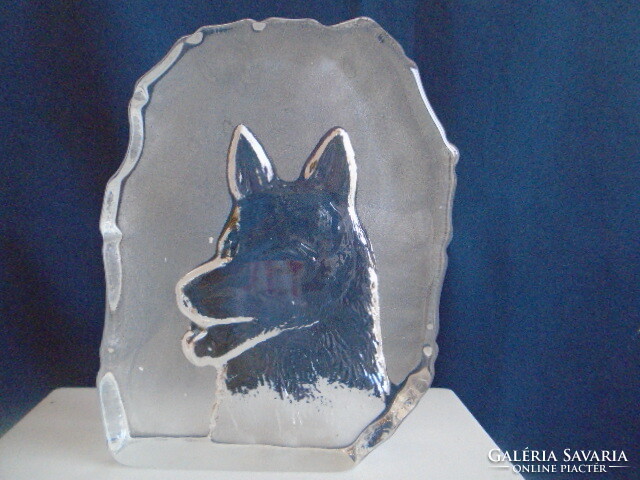The work of the Swedish manufactory Kosta Boda, crystal glass depicts a heavy wolf figure 1004 grams approx. 16