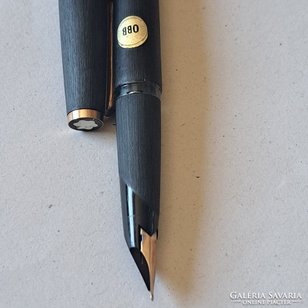 Montblack fountain pen with gold nib