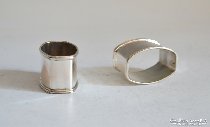 Pair of silver napkin rings. Art deco style. Nf69