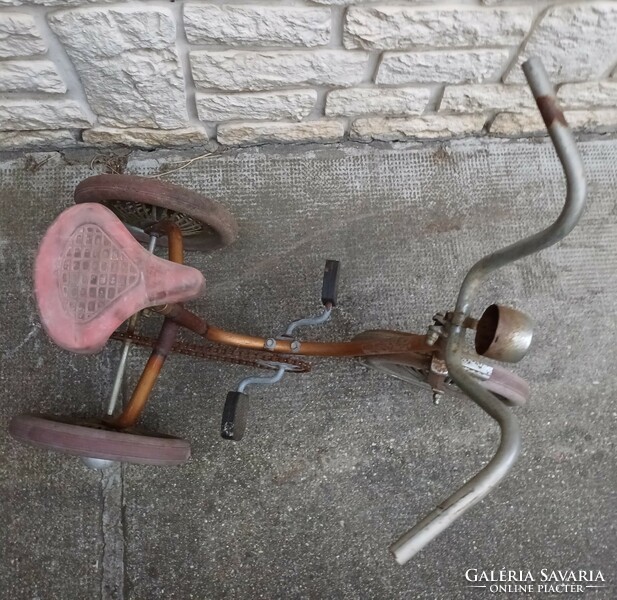 Antik hàrm kerekű bicigli ,kerèkpàr .