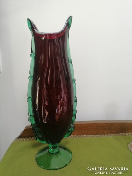 Retro glass vase burgundy - green