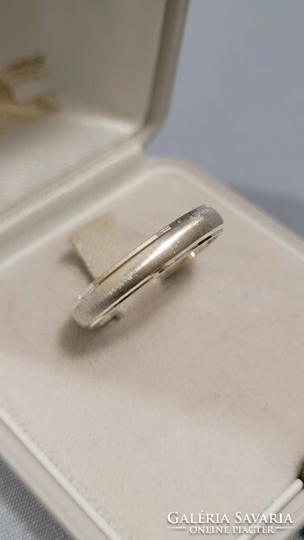 Silver ring 2.4 g