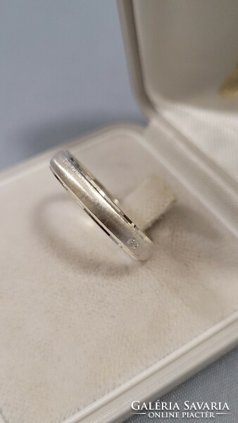Ezüst karika gyűrű 2,4 g