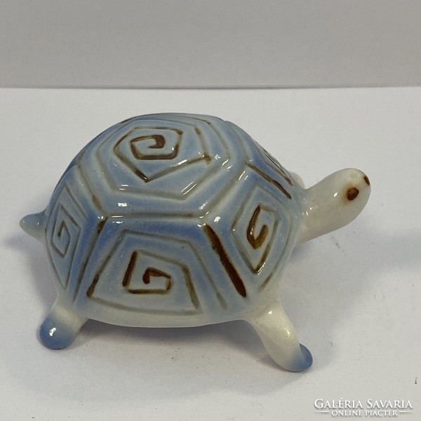 Ritka Aquincumi porcelán teknős aquazur festéssel