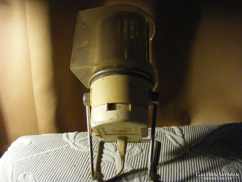 Retro asztali ventillátor