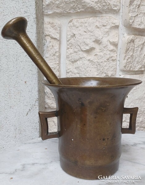 Antique large size copper mortar thick heavy 3.2. At least a 100-year-old gastronomy kitchen