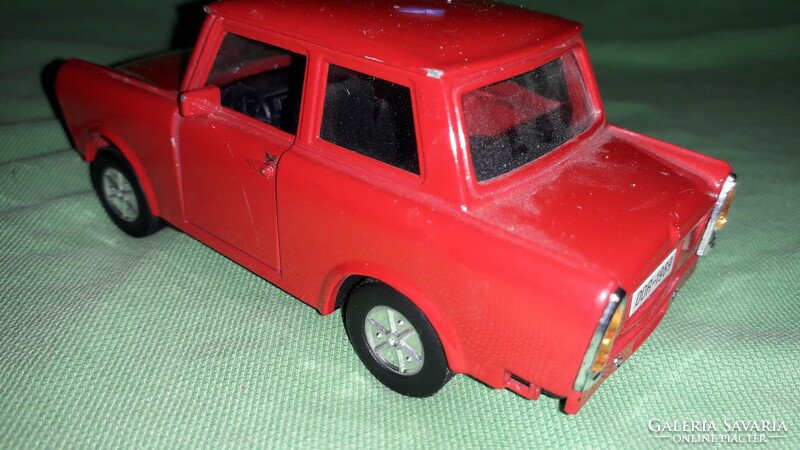 Retro Trabant 601 metal small car model / toy according to the pictures