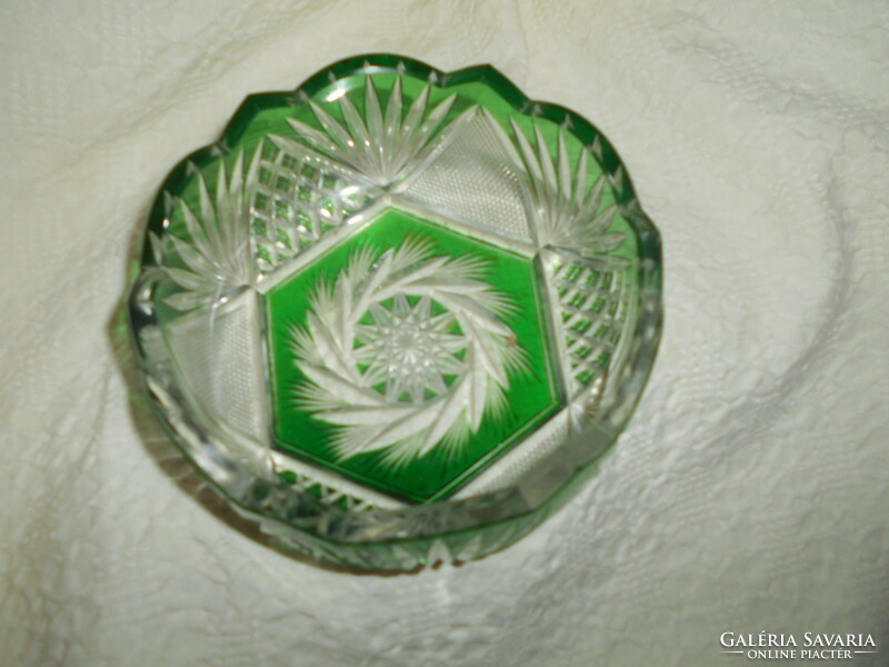 Súlyos zöld színű  csiszolt üveg tál