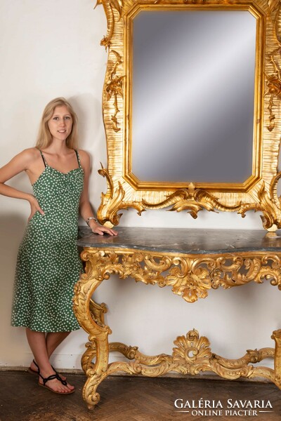 Neo-baroque console table with marble top