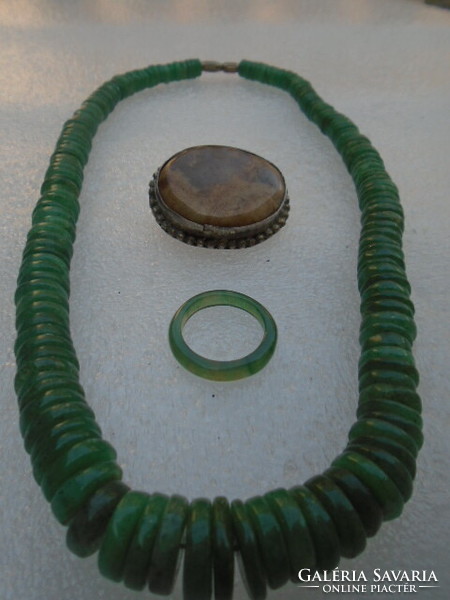 Sötétzöld  színű kínai art deco JADE-JADEIT  nyaklánc a XIX-XX. sz. elejéről újra fűzött állapotban