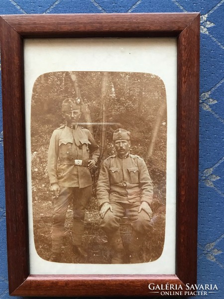 Katona portréfotó,keretben,XX.szd.első fele. Tiroli emlék.16x11 cm új fakeretben.