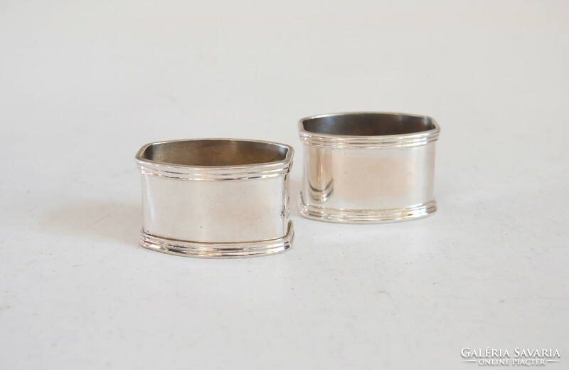 Pair of silver napkin rings, oval shape. Clean shape in Art Deco style. No