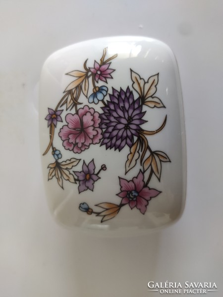 Raven House porcelain bonbonier with flower pattern