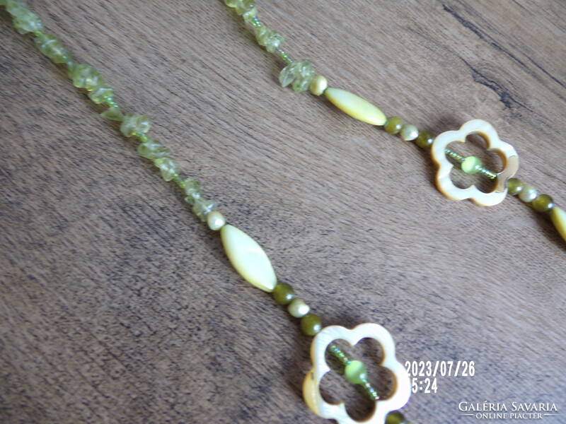 Mother of pearl and citrine necklace