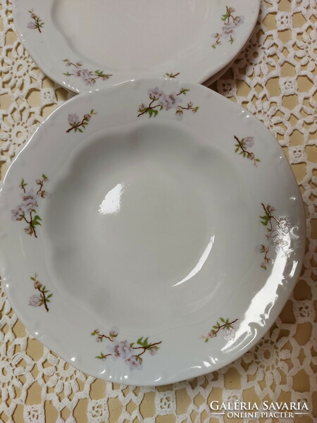 Sievert részére!!!   Zsolnay lila barackvirágos porcelán tányérok, sima széllel, mikrózhatóak
