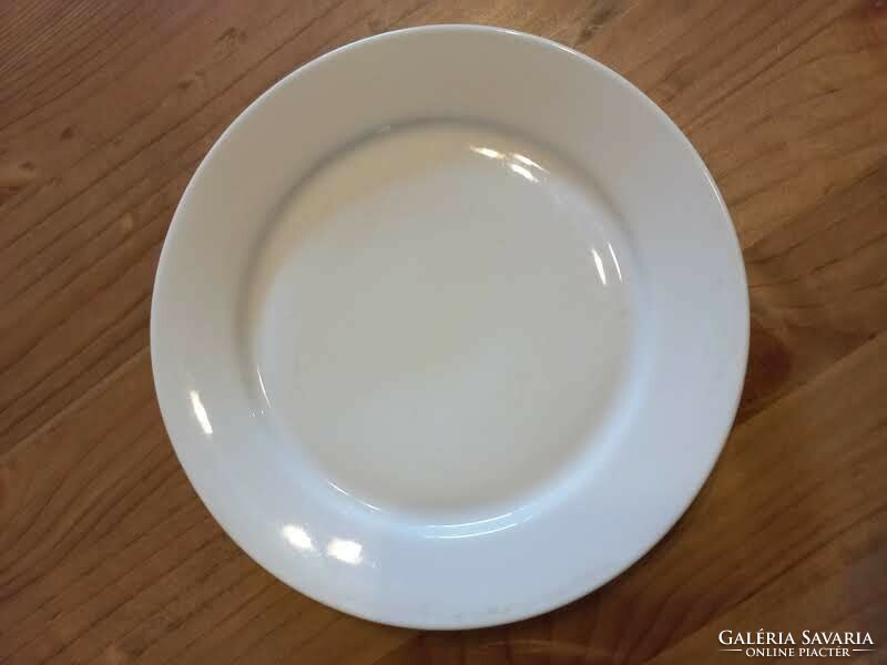 Fehér porcelán süteményes tányér