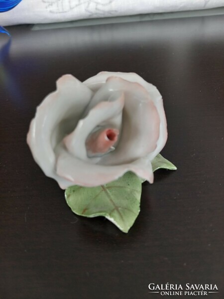Aqvinkum rózsa-kèzzel festett porcelàn