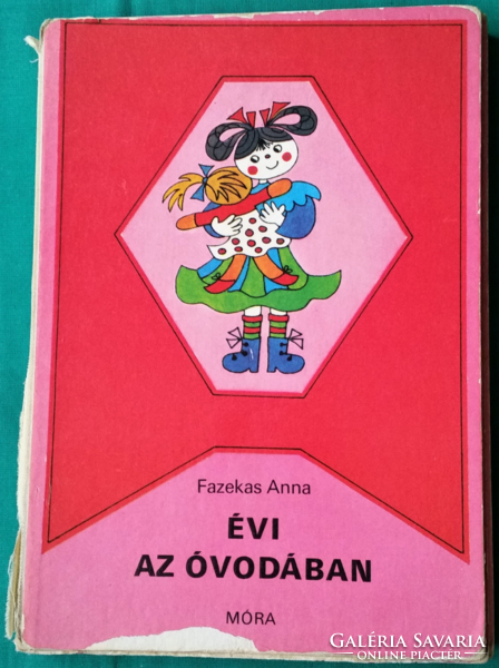 Anna Fazekas: Yearly Leporello in Kindergarten, (search book)