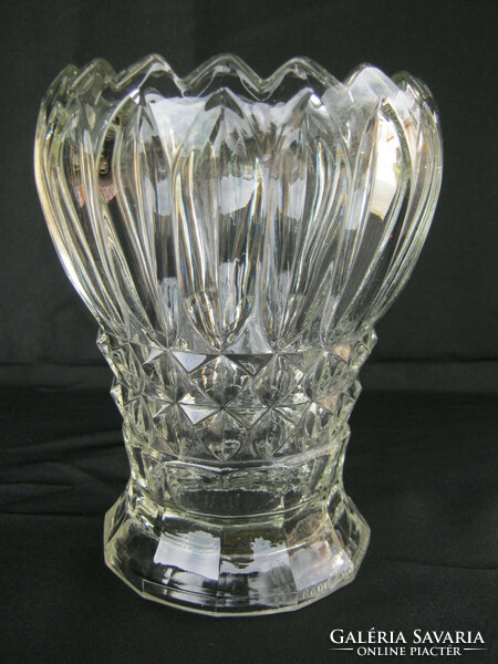 Virág alakú szép formájú vastag üveg váza