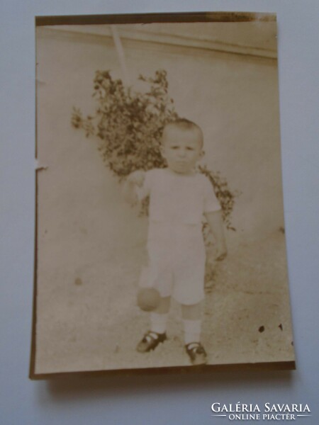 Za275.36 Little boy with a dummy ball Photo taken around 1890 dr. Jenő Kuncz (Temesvár-Budapest)