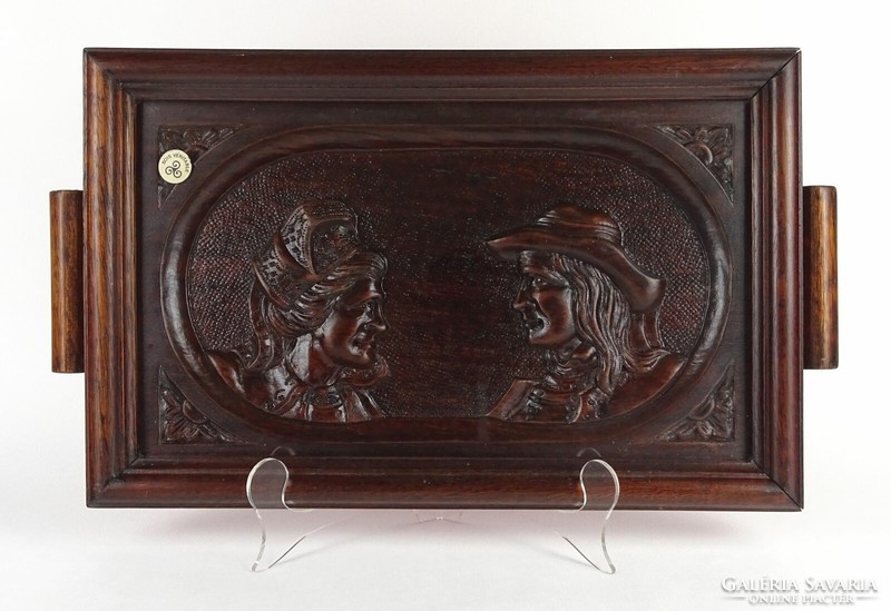 1N606 French tray with carved human head 27.5 X 47.5 Cm