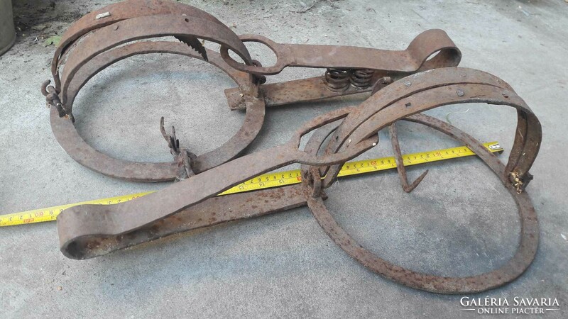 Antique, 2 pieces, wrought iron, bear trap, hunting, metal tool, loft industrial decor