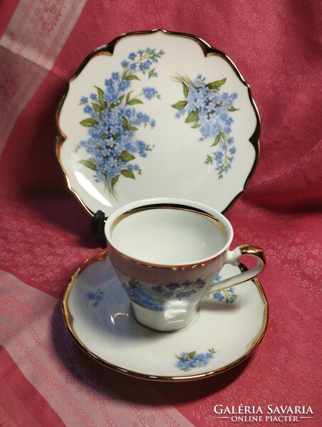 Beautiful porcelain 3-piece breakfast set, daisy
