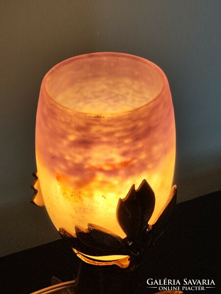 Small table lamp (veilleuse)