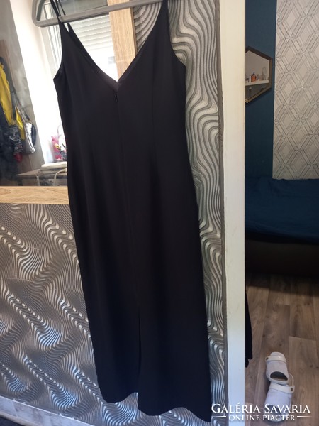 Flawless casual dress with slimming back zipper in size S/M