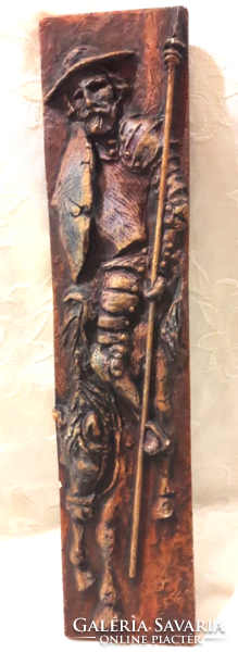 Jelzett kisplasztika Don Quijote 45 cm x 11 cm